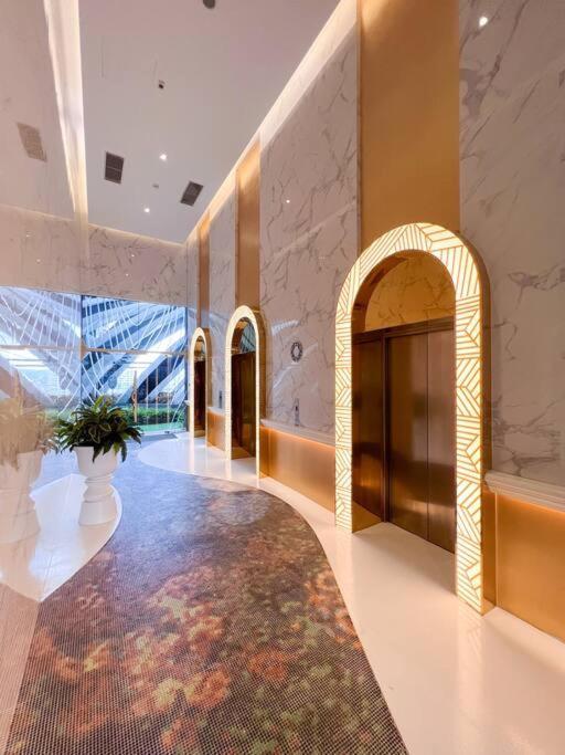 Modern Suites At Arte Mont Kiara By Iconique Kuala Lumpur Exterior photo
