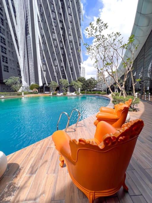 Modern Suites At Arte Mont Kiara By Iconique Kuala Lumpur Exterior photo