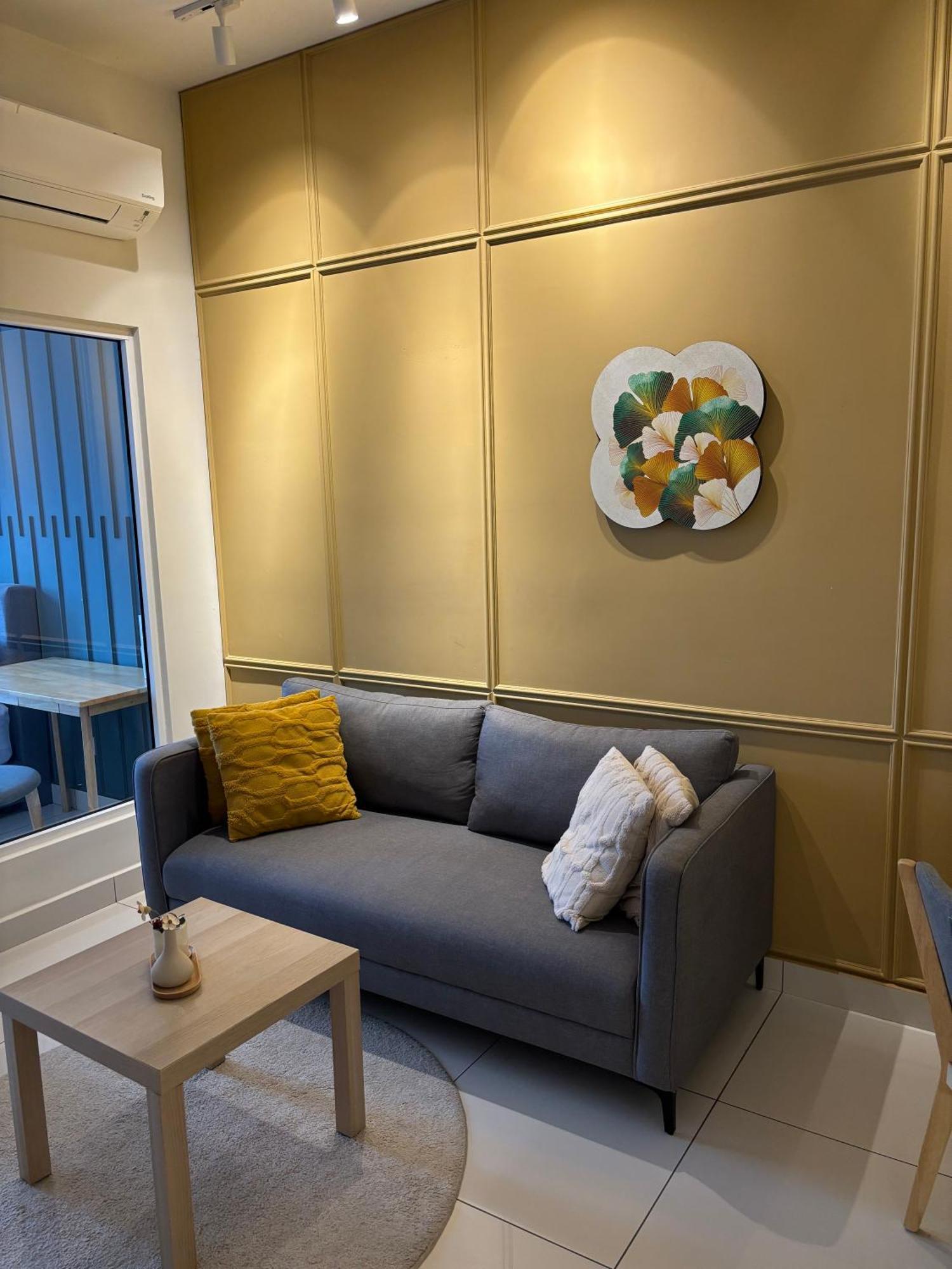 Modern Suites At Arte Mont Kiara By Iconique Kuala Lumpur Room photo