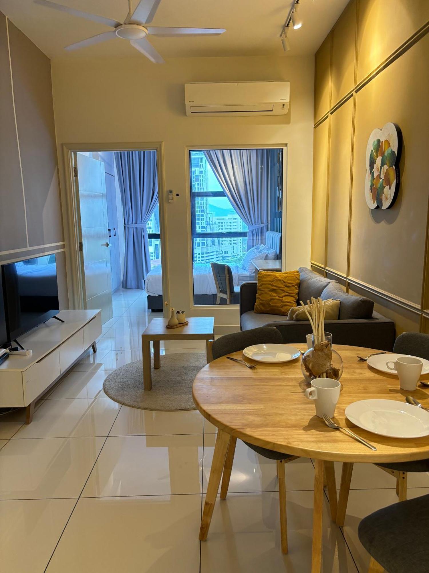 Modern Suites At Arte Mont Kiara By Iconique Kuala Lumpur Exterior photo